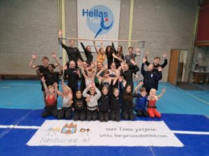 Burgerweeshuis Steunt hellas tiel